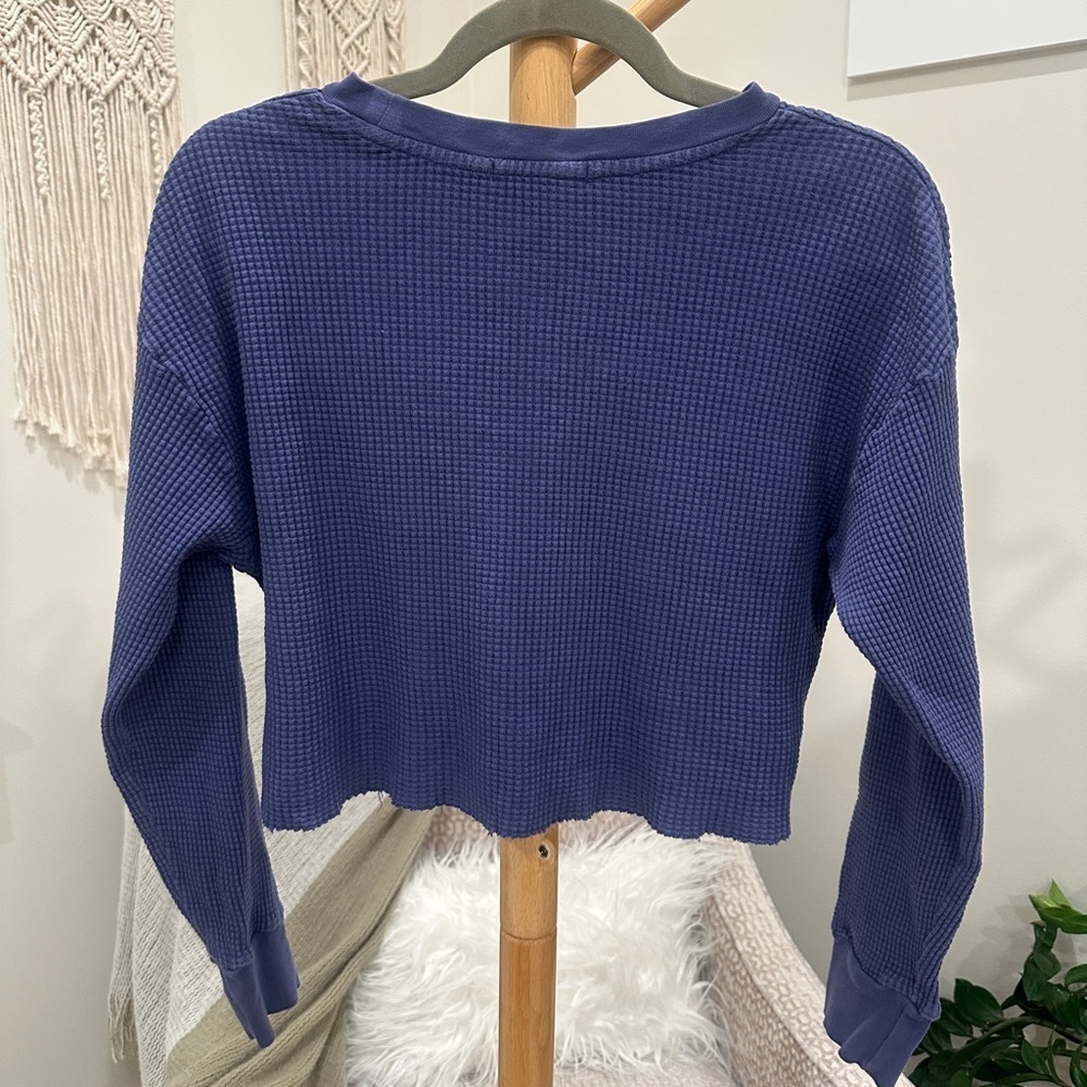 Forever 21 Butterfly Embroidered Waffle Knit Cropped Top Blue S - Picture 4 of 5